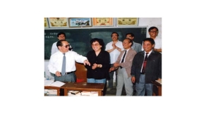 部長(zhǎng)黃鎮(zhèn)東、內(nèi)蒙自治區(qū)副主席沈淑濟(jì)慰問(wèn)藏班師生